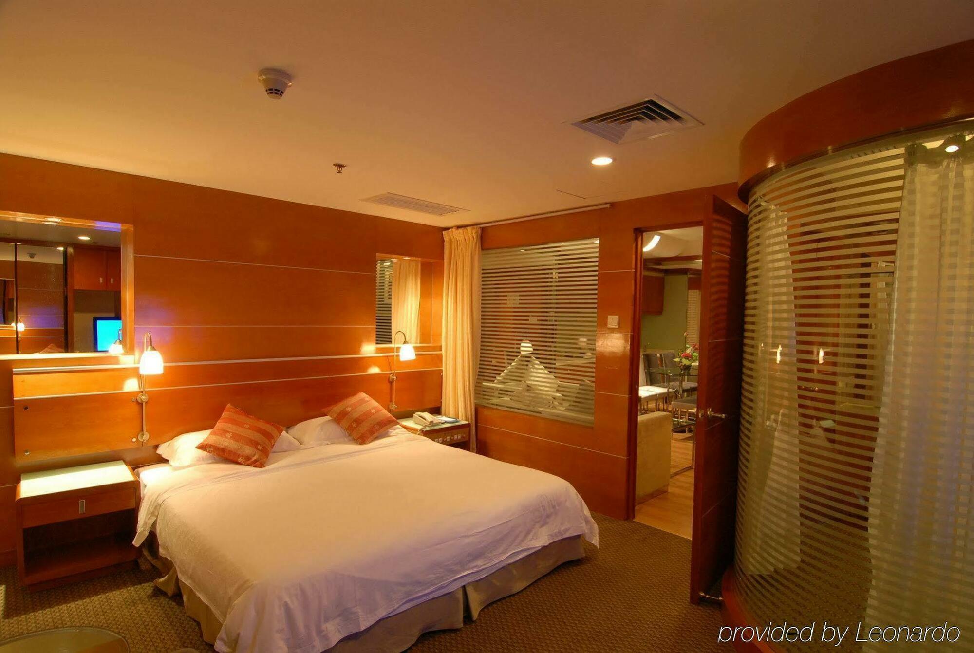 Yihe Ouzhuang Hotel 4*